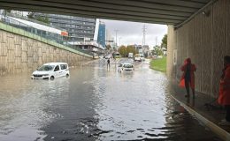 İstanbul’un da aralarında bulunduğu 5 ilde yarın için turuncu kodlu meteorolojik uyarı