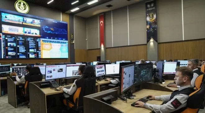 Jandarmadan yapay zeka uygulamalarını “dijital dost” haline getirenlere uyarı
